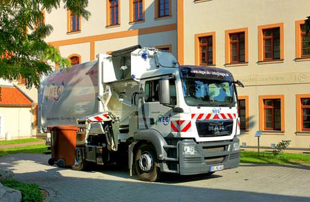 Entsorgungsfahrzeug NEG